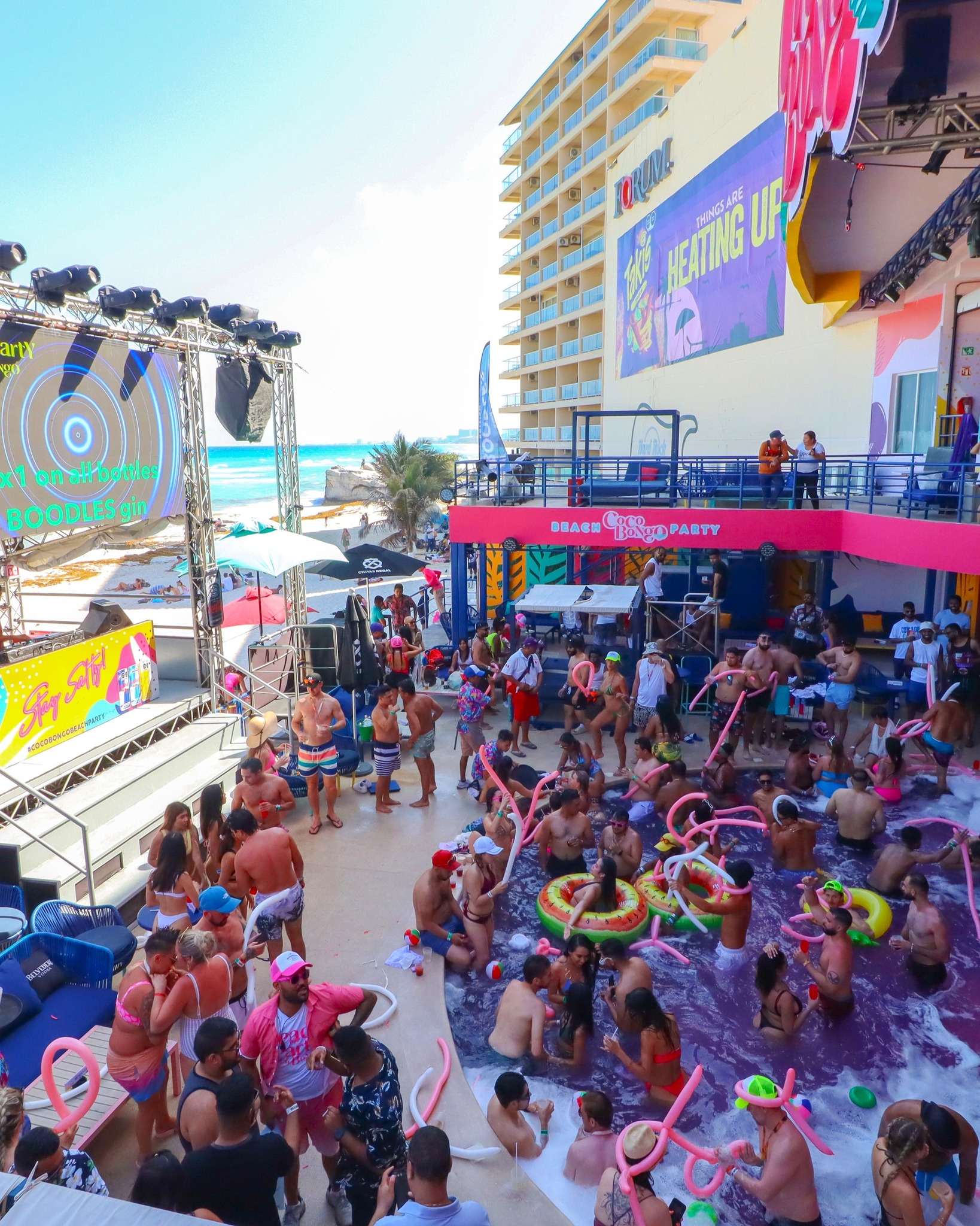 coco-bongo-beach-party-tickets-cancun18