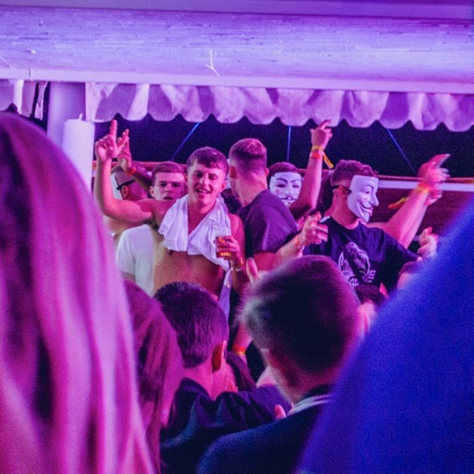 Full Moon Party - Image 3