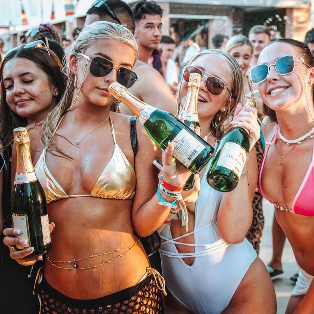 Champagne Spray - Image 3