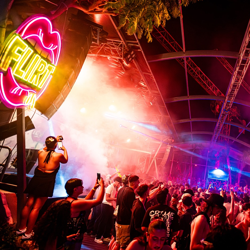 Foam Party - Image 10
