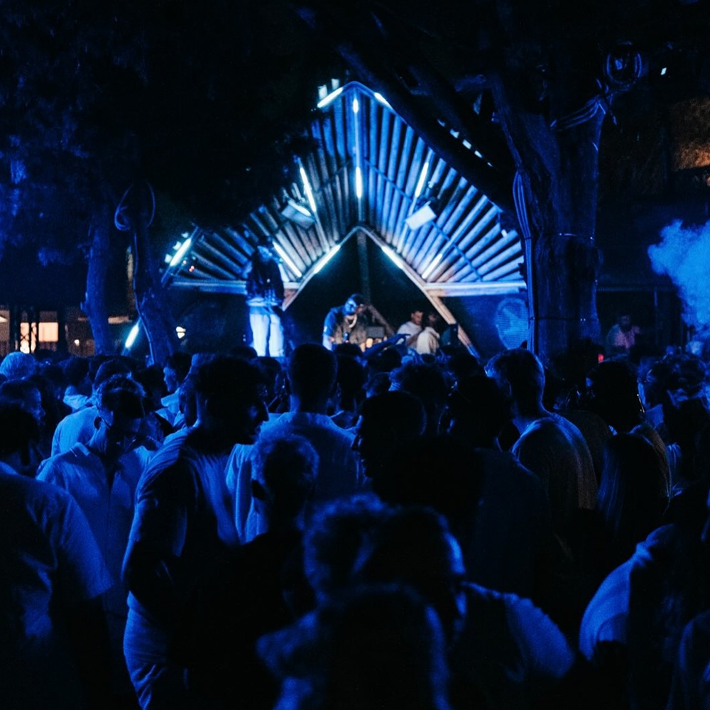 White Party - Image 5